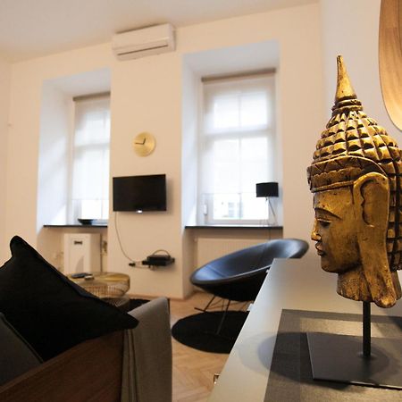 Real Delux Apartment Next To Gozsdu & Synagogue بودابست المظهر الخارجي الصورة